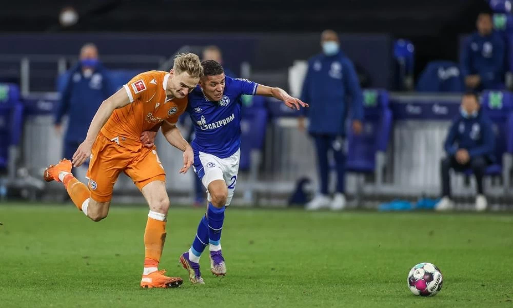 Ούτε τώρα τα κατάφερε η Σάλκε: Κλείνει έναν χρόνο χωρίς νίκη!